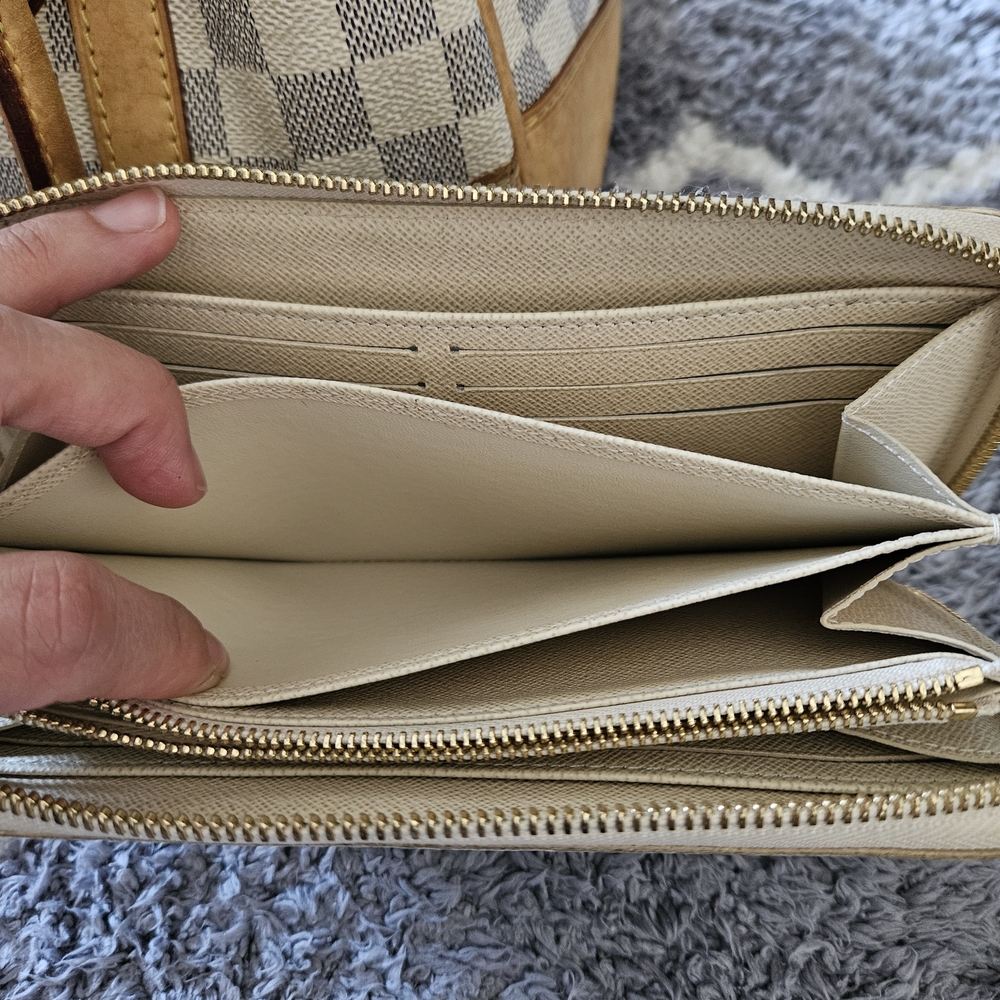 Louis Vuitton Damier Azur Berkeley Handbag and Wallet Set - Picture 7 of 17